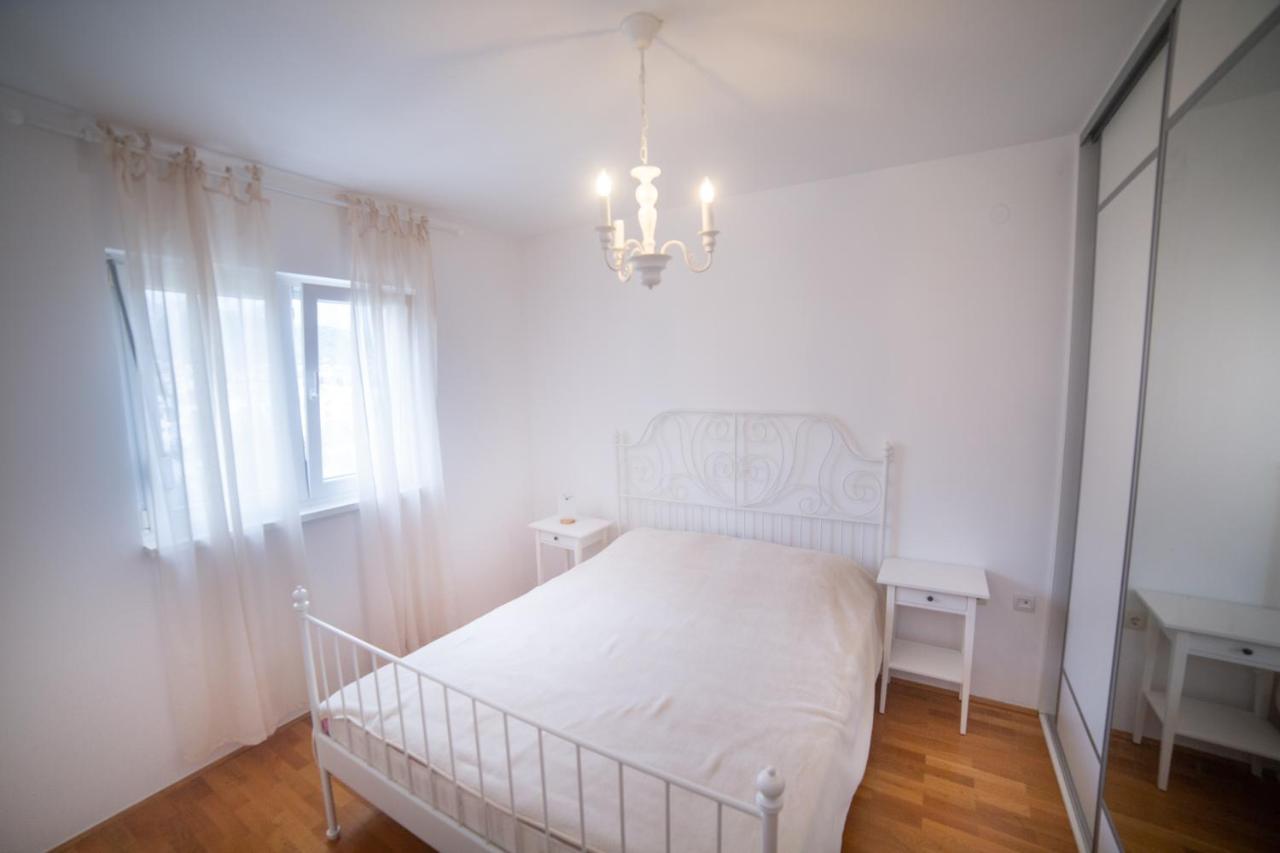Apartment Plamenatz Бар Екстер'єр фото